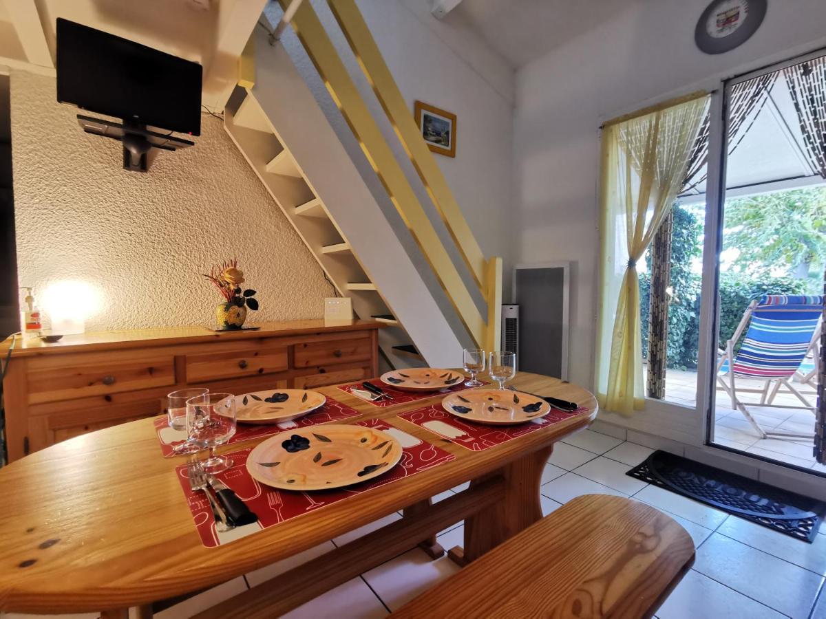 Les Lavandines: Charming Beachside Vacation Home with Terrace Argeles-sur-Mer Exterior photo